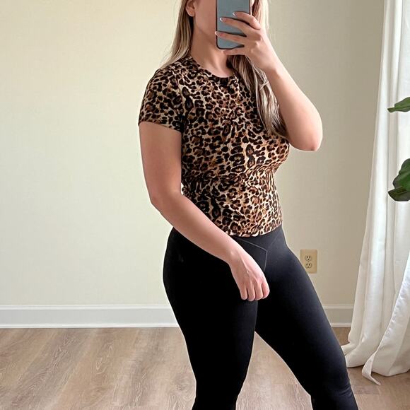 AQUA Leopard Print T-Shirt M Mobwife Baby Tee - Picture 1 of 6